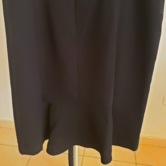 Jones Wear Black skirt - Picture 4 of 12